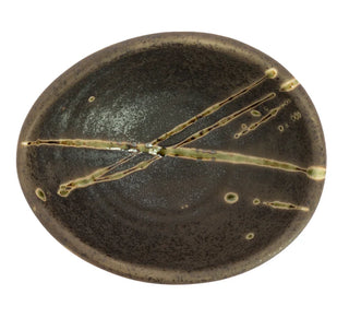 Funagata Weihrauchbrenner braun, Draufsicht mit Midare Hake Pinselstrichmuster