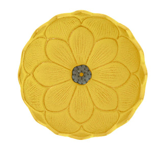 Draufsicht auf das gelbe Räuchergefäß Lotus in Blütenform