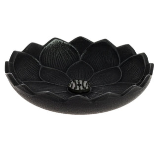 Seitliche Ansicht des schwarzen Räuchergefäßes Lotus aus Gusseisen