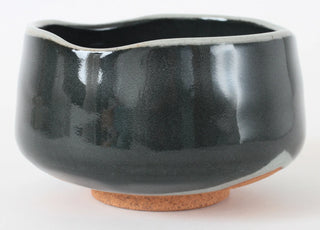 Handgefertigte Chawan Kokuyo mit tiefschwarzer Glasur aus Japan