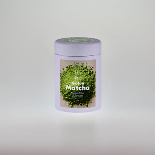 Matcha Gofun 100g in weißer Dose vor weißem Hintergrund
